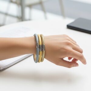 Jennifer Lopez Gold Tubular Magnetic Bracelet Lot